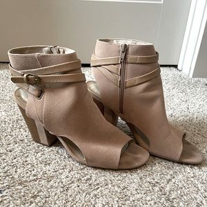White Mountain Nude peep toe suede heeled booties